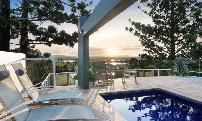 Noosa Heads Apartment | June - Noosa Heads - An exquisite three-level top-floor penthouse in Noosa Heads.