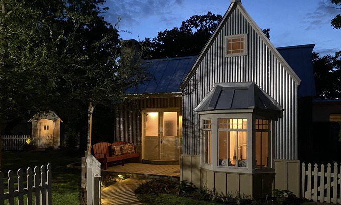 Fredericksburg Cottage | Jungman Haus
