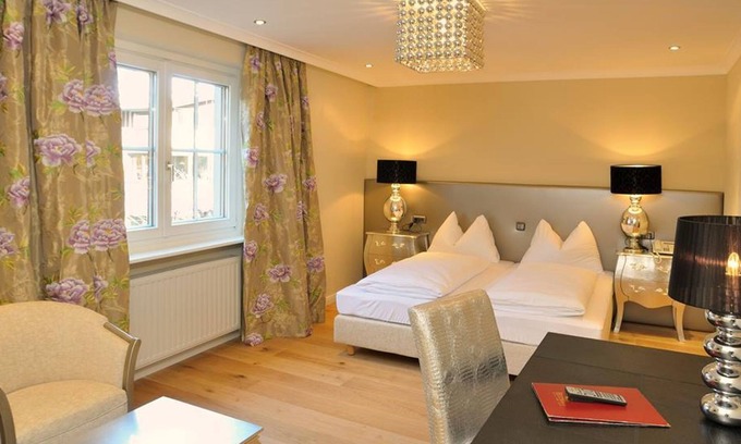 Zell am See House | Juniorsuite bath / shower / double whirlpool - Heitzmann, Hotel
