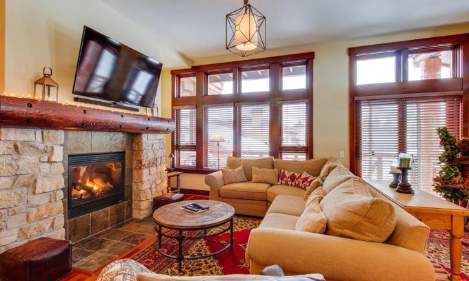 Mammoth Lakes Apartment | Juniper Crest #11