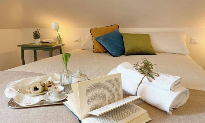 Historic Centre Apartment | Juniper House via Mazzini