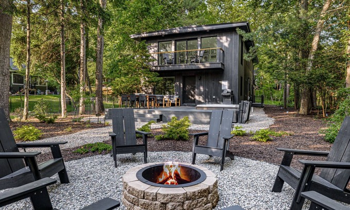 Michiana Shores House | Juniper Presents: Sunset on Pokagon - Hot Tub, Fire Pit and Zen Garden Paths