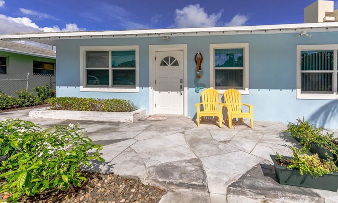 Jupiter House | Jupiter Gem - 3/2 steps to Intracoastal Waterway