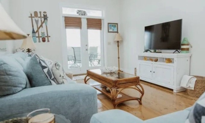 Steinhatchee Condo | Just 10 min boat ride to the GULF! 2/2 CONDO, BOAT SLIP , FIDO OK, WATERFRONT