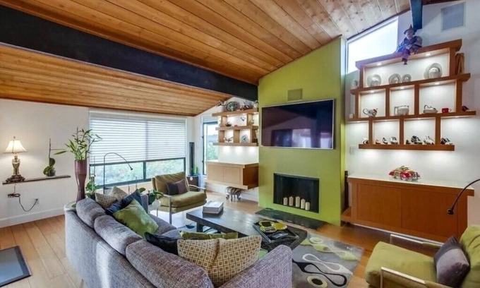 Solana Beach Condo | Just a few steps to stairs to ocean! Gated. The Sanctuary at South Sierra