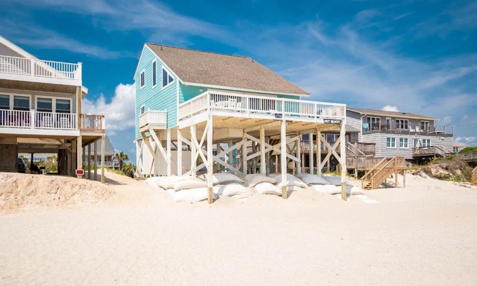 Oak Island House | Just Beachy by Oak Island Accommodations