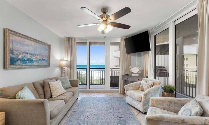 Fort Walton Beach Condo | Just Beachy @ Nautilus | Beachfront | Pool | Gulf Views | FREE Fun Pass | Great Location