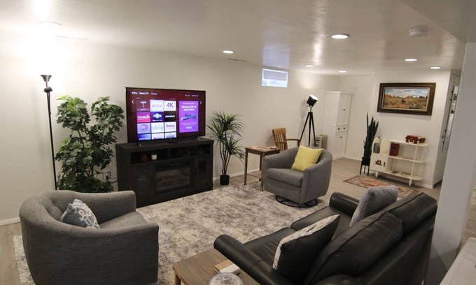 Blanding Apartment | Just off Main Bungalow Basement Apt.