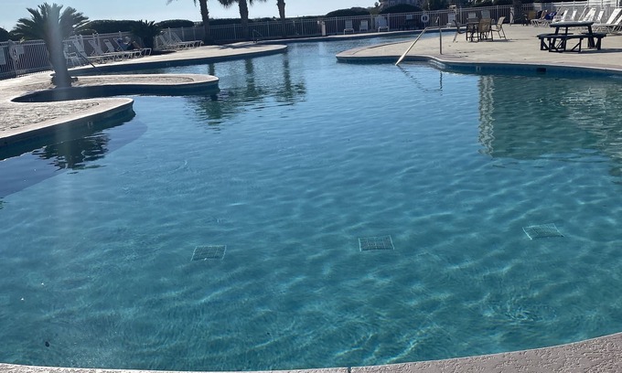 Fort Morgan Condo | JUST REDUCED RATES ~ Gulf Front Condo on the Beach ~ Great Ocean Views ~ 2br2ba