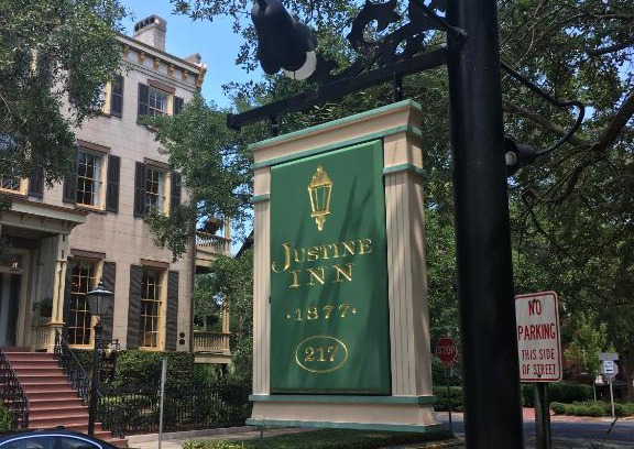 Historic Downtown Savannah Bed & Breakfast | Justine Inn Savannah