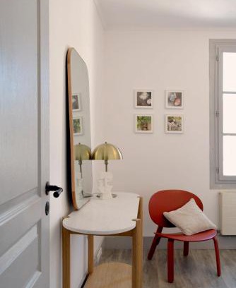 Chartres Apartment | Jutopie