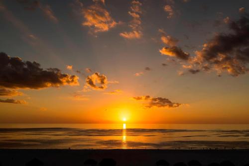 Marco Island Resort | JW Marriott Marco Island Beach Resort