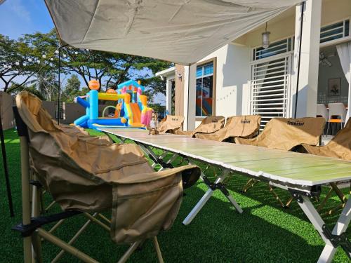 Setia Tropika Villa | Jy Homestay Setia Tropika