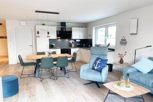 Tossens Apartment | KÜSTE33/48 – Penthousewohnung mit Dachterrasse, Sauna - strandnah!