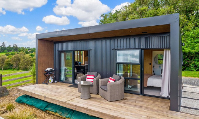 Waimate North House | Kūkū Kabin - Waimate North Eco Holiday Cabin