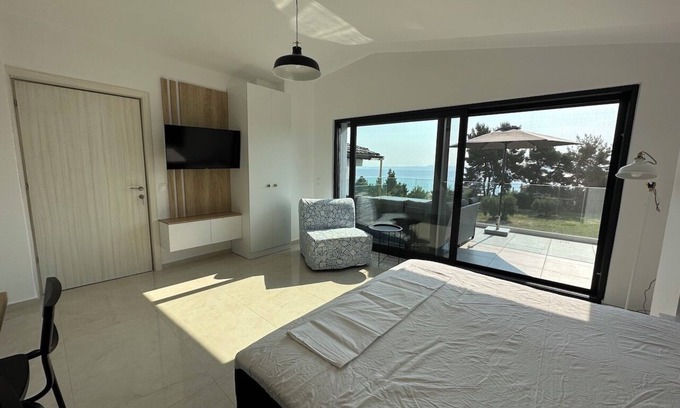Kriopigi Villa | K-Villa Joana Kriopigi by Halkidiki Villas