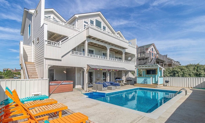 Nags Head House | K1205 Still Salty; UPDATED! Oceanfront. 9BR Free Pool Heat Spring & Fall!