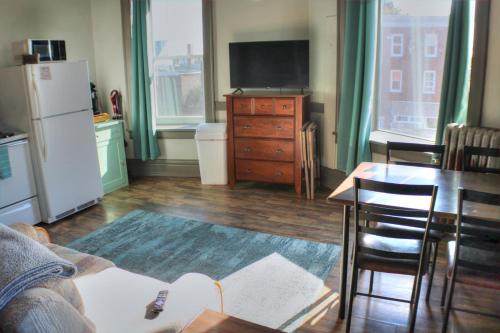 South Range Apartment | K2 Affordable 2nd Floor 1BR Near MTU w Keweenaw Fun