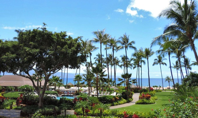 Kaanapali Condo | Kaanapali Alii #223. 3 Bedroom.Inner Courtyard