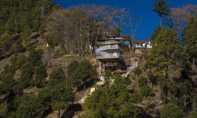 Gagar Ski Chalet | Kaath Maati-Luxurious woodem two storied Treehouse in the lap of nature