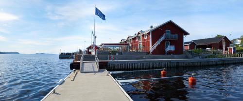 Kopmanholmen Bed & Breakfast | Kajkanten Restaurang B&B