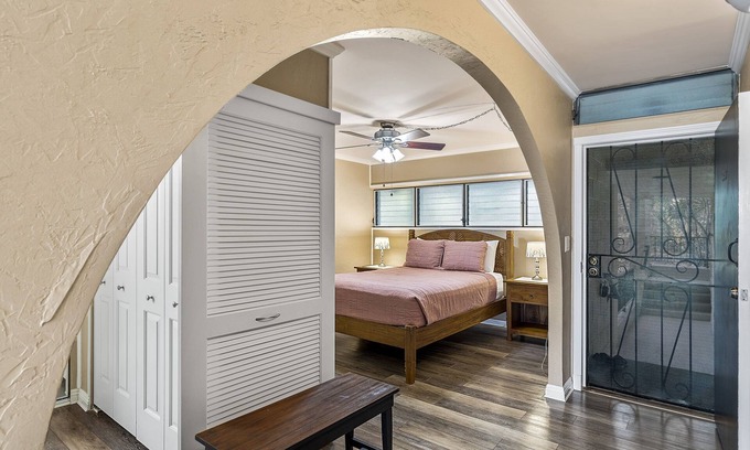Historic Kailua Village Condo | Kalani Kai#104 1st Floor, Remodeled Unit in Heart of Kona Town! Best location