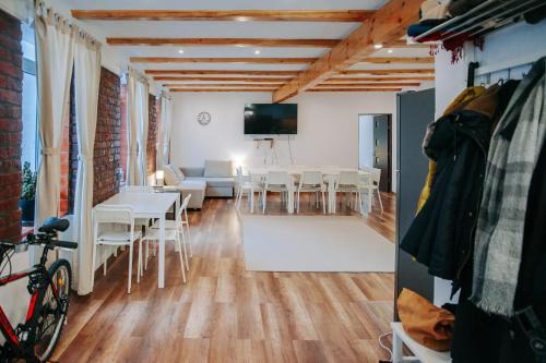 Tirgu Mures House | Kali Host Home Away From Home
