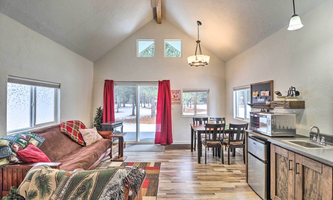 Kalispell Cabin | Kalispell Cabin 28 Miles to Glacier National Park!