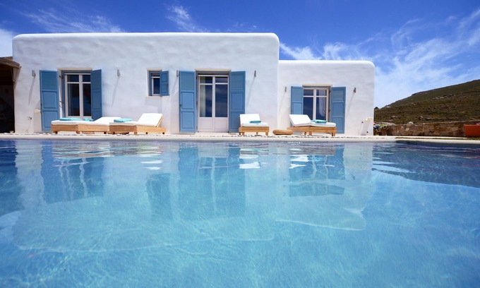 Serifos Villa | Kalo Ampeli Villa in Serifos, Cyclades with Pool & Airconditioning