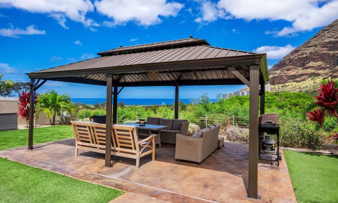 Makaha Valley House | Kalo Homes - Immersed in Aloha
