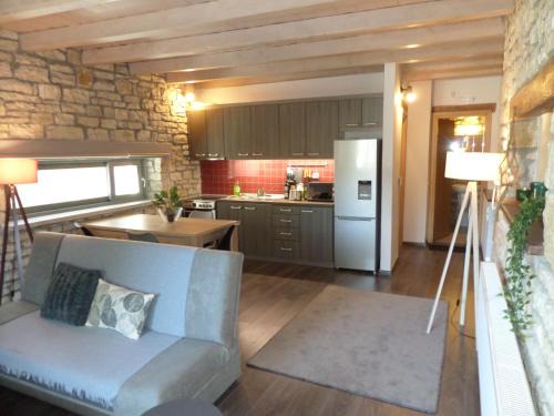 Pogoni Apartment | Kalpaki stone apartment 1
