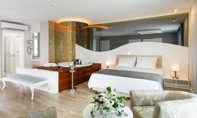 Altınyunus Mahallesi Hotel | Kalyon Çeşme