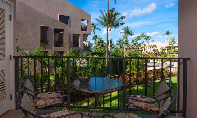 Kihei Condo | Kamaole Sands, Bldg 5, Inner Courtyard, Sleeps 4/King Bed & NEW Sofa Sleeper