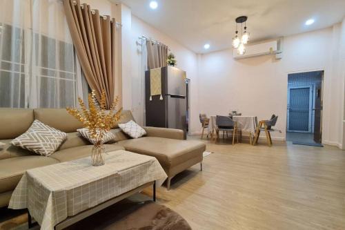 Sila Villa | KANA Homehug