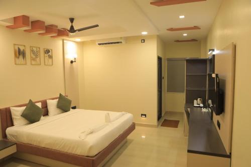 Pallavaram Hotel | KANS ONE - Hotel & Banquets