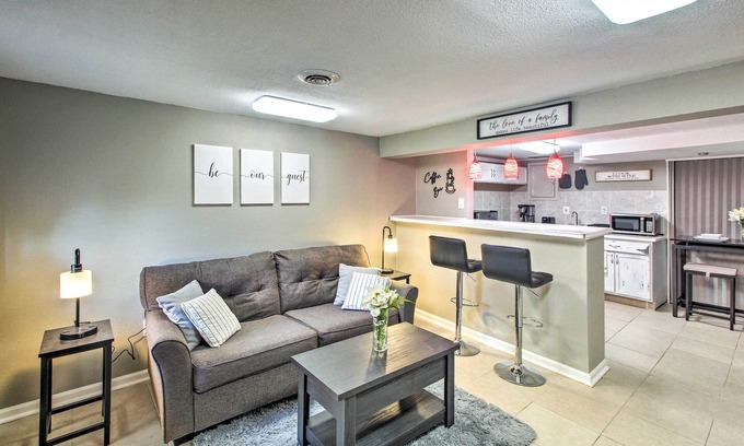 Kansas City House | Kansas City Vacation Rental - 10 Mi to Dtwn!