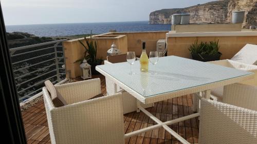 Xlendi Apartment | Kantra Residence