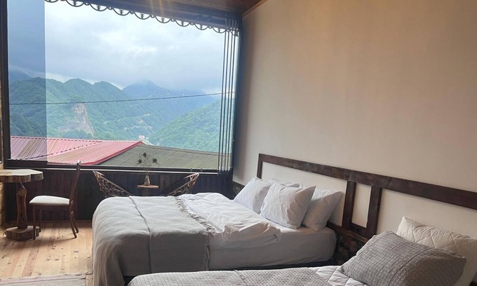 Arakli Bed & Breakfast | KARADENİZ KUŞ CENNETİ