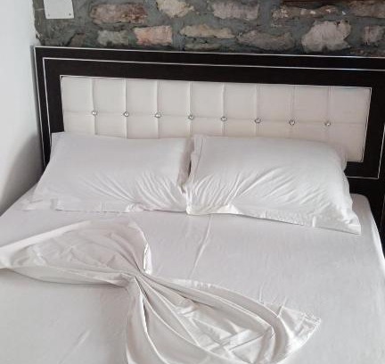 Gjirokaster House | Karafil Guesthouse