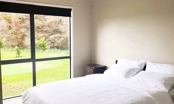 Karaka Cottage | karaka cottage private farm stay -Auckland