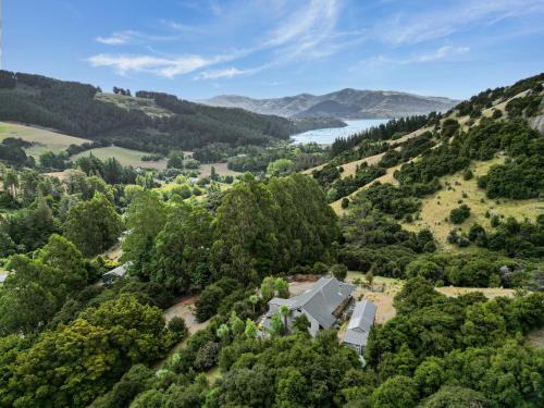 Christchurch District House | Karearea Cottage - Rural Retreat Purau