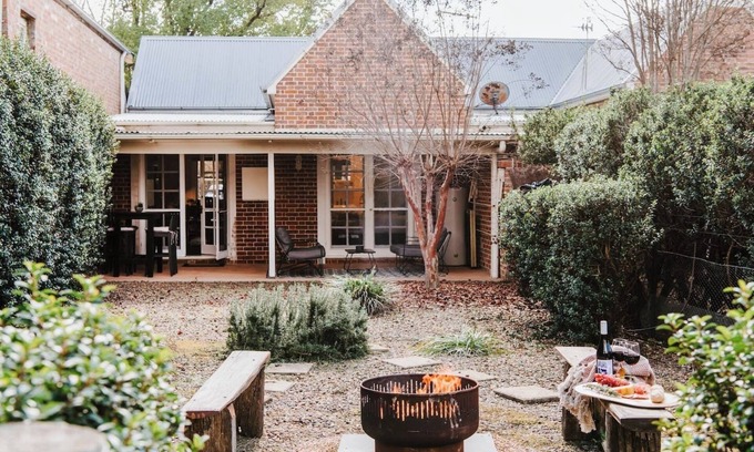 Central Mudgee Cottage | Kareela Cottage A Charming Country Getaway