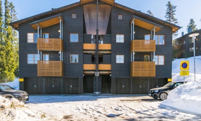 Rukatunturi House | Karhunvartijan Linna C18 by Interhome