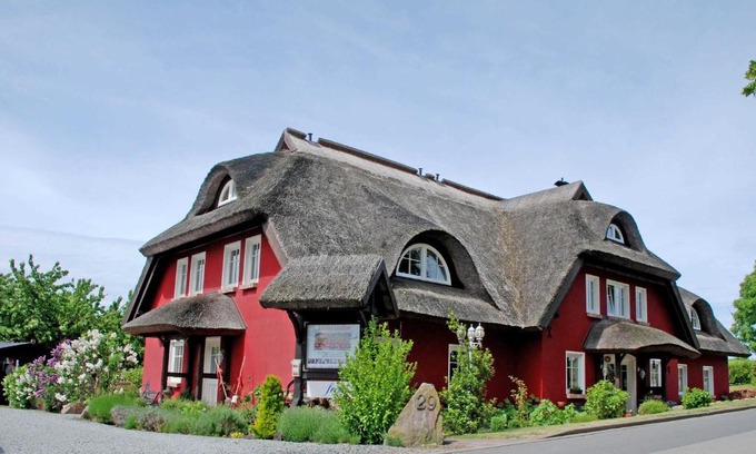 Alt Reddevitz House | Karolas Landhus unterm Reetdach