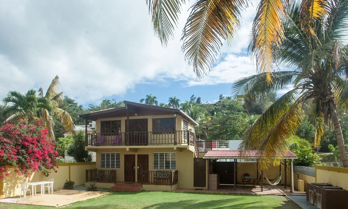 Puntas Apartment | Kasa Maui - Palm Tree Apt - 1 Minute From Sandy Beach!