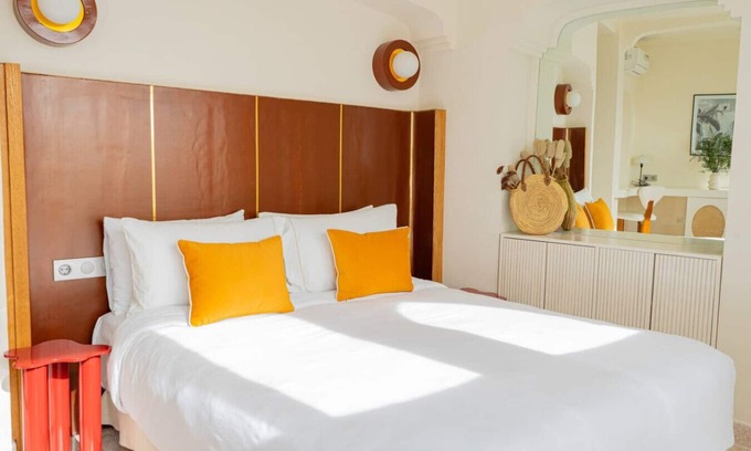 Medina of Tangier Bed & Breakfast | Kasbah Guesthouse: Suite With View for 3 Guests