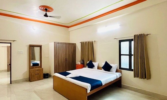 Varanasi Hotel | Kashi Palace Hotel and Banquet