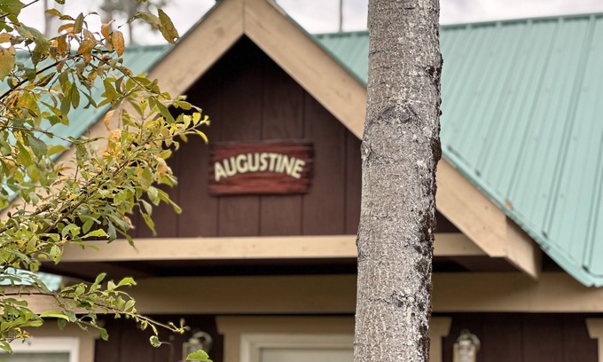 Cohoe Cabin | Kasilof King Cabins - Augustine Cabin