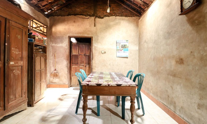 Kokap House | Kasmiyem Homestay