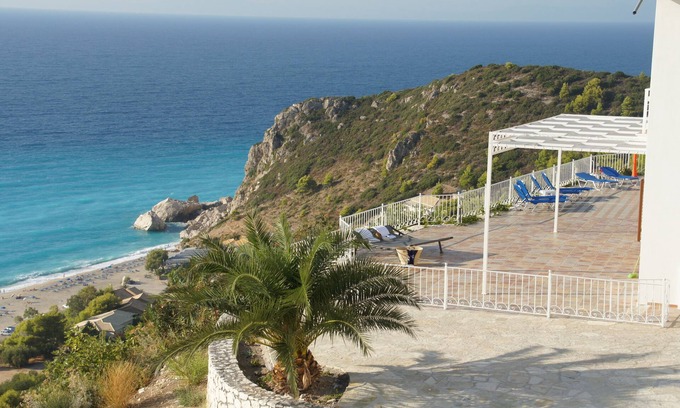 Agios Nikitas Villa | KATHISMA VILLA MARGAUX, Pool With Fabulous VIEWS & SUNSETS - Close to Beach